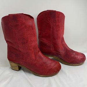 Sanita Laureen Sz 40/US 10 Red Distressed Vintage Leather Western Clog Boots